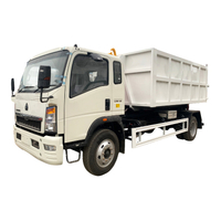 SINOTRUK HOWO 4X2 Hook Lift Garbage Truck