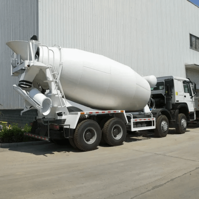 SINOTRUK HOWO 8X4 12CBM Concrete Mixer Truck 4