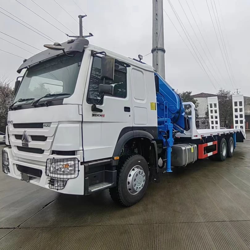 HOWO 6X4 8T Folded Crane Flatbed Truck with hydraulic ladder