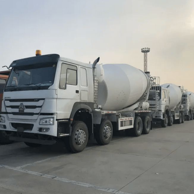 SINOTRUK HOWO 8X4 12CBM Concrete Mixer Truck 5