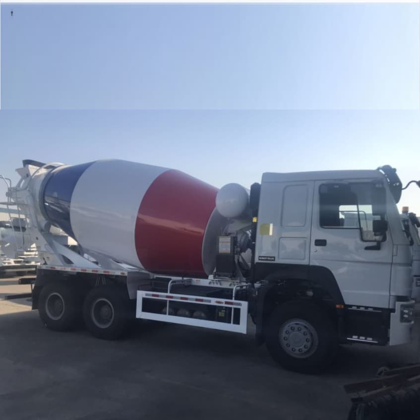 New HOWO 6X4 380HP 8CBM Concrete Mixer Truck