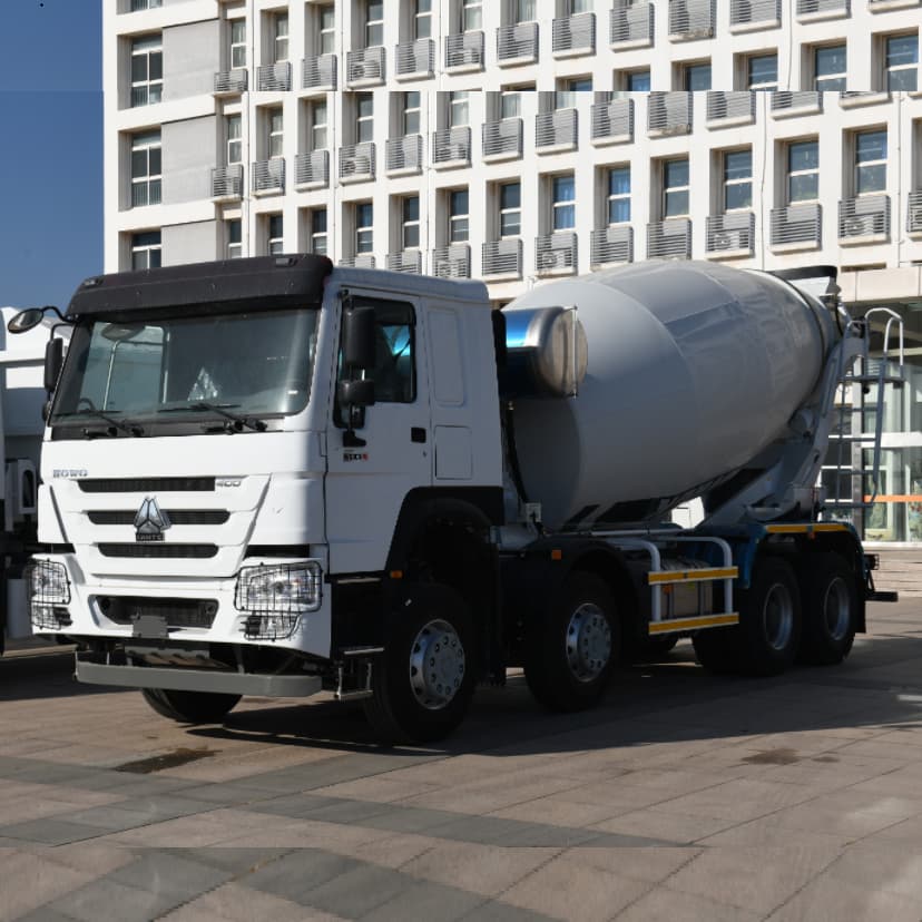 SINOTRUK HOWO 8X4 12CBM 14CBM Concrete Mixer Truck 4