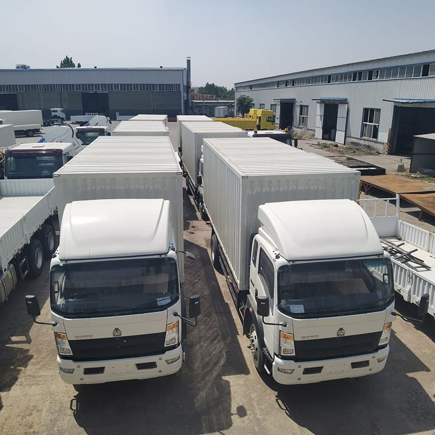 HOWO 5T Van Box Truck