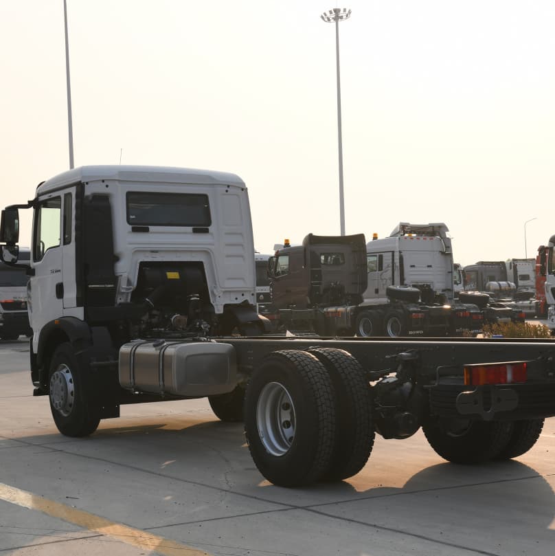 TX 4X2 280HP Cargo Chassis with 4700mm wheelbase for Algeria