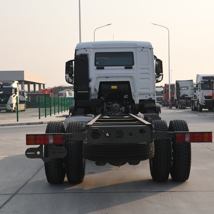 SINOTRUK HOWO TX 4X2 280hp Short Wheelbase 4700mm Cargo Chassis for Algeria