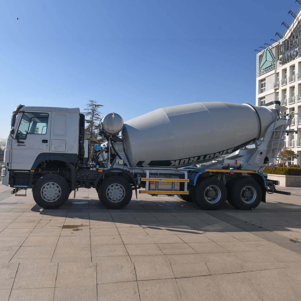 SINOTRUK HOWO 8X4 12CBM 14CBM Concrete Mixer Truck 5