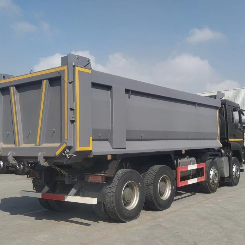 SINOTRUK SITRAK 8X4 22CBM Dump Truck 6