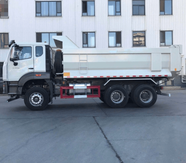 SINOTRUK HOWO NX 6X4 Dump Truck 5