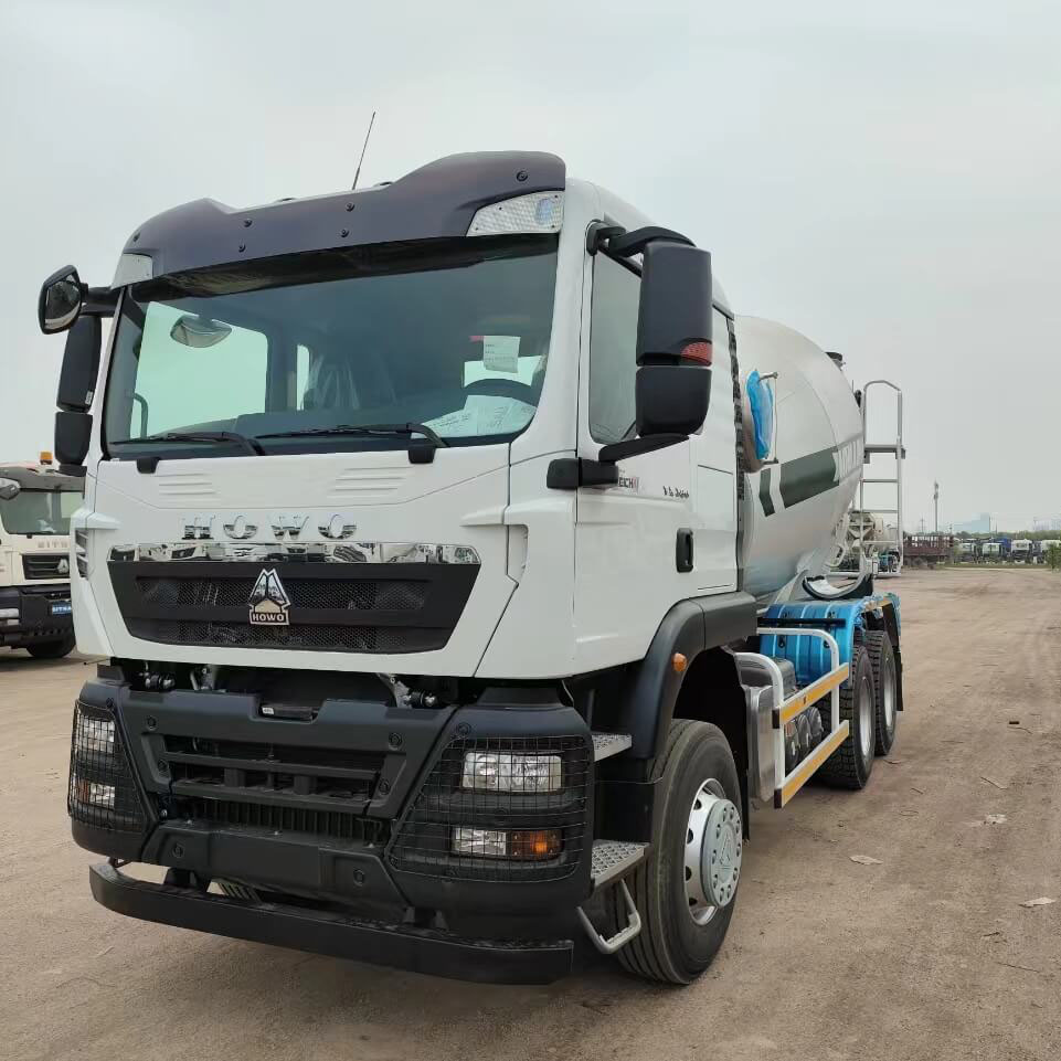 SINOTRUK HOWO TX 6X4 10CBM Concrete Mixer Truck