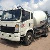 SINOTRUK HOWO 4X2 5CBM Concrete Mixer Truck