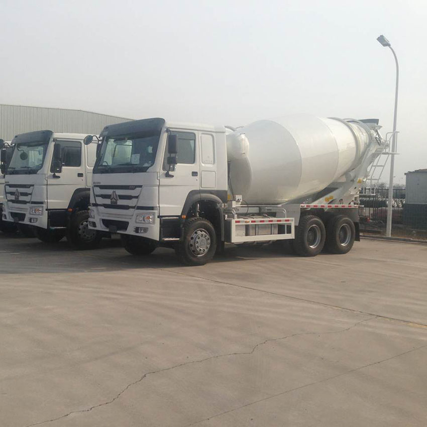 SINOTRUK HOWO 6X4 10CBM Concrete Mixer Truck 5 (1)