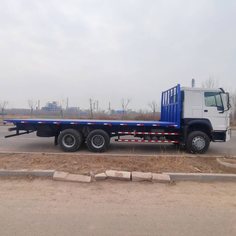 SINOTRUK HOWO 6X4 Flatbed Container Lorry Cargo Truck