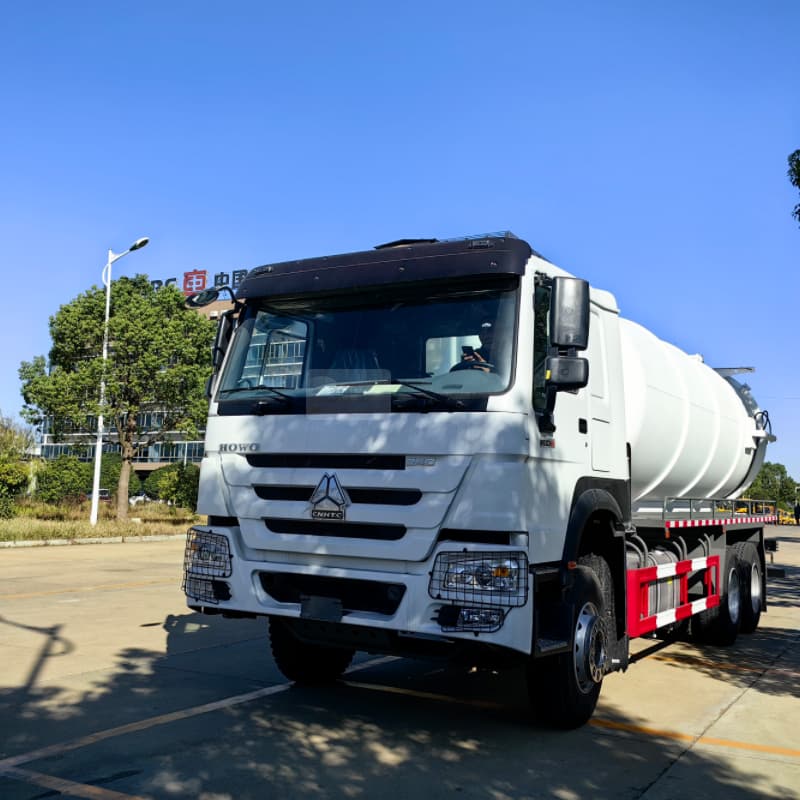 HOWO 6X4 20CBM Sewage Suction Truck for Zambia