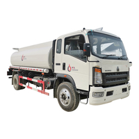 SINOTRUK HOWO 4X2 5000 Liters Fuel Tank Truck