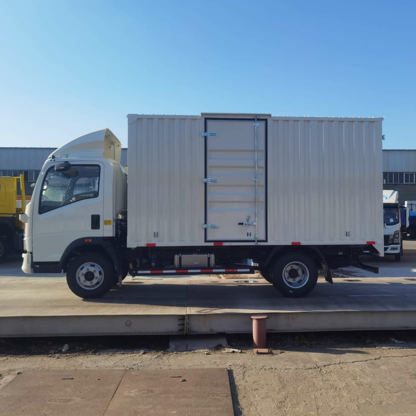 HOWO 5T Van Box Truck