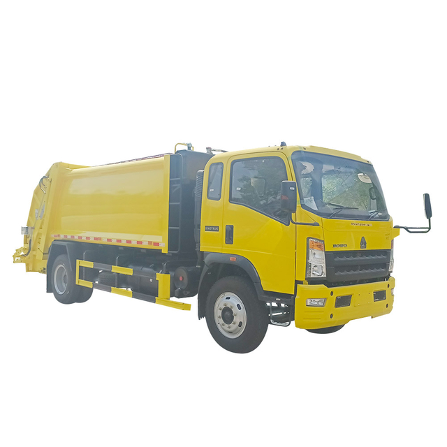 SINOTRUK HOWO 4X2 8CBM Compactor Garbage Truck