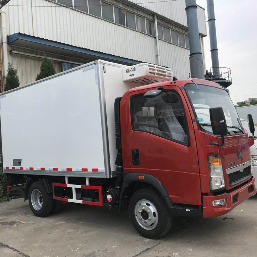 HOWO 4X2 5T Light Duty refrigerator truck