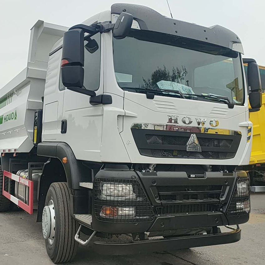 TX HOWO 6X4 Heavy Duty Tipper Truck 5