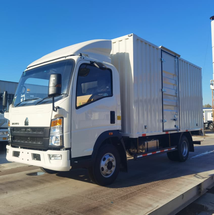 HOWO 5T Van Box Truck