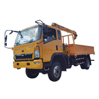 SINOTRUK HOWO 4X2 5T Telescopic Crane Truck